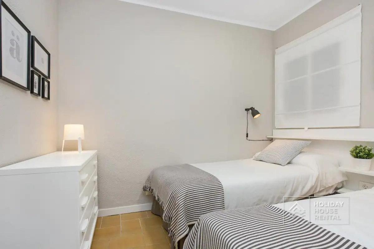 Cosy 3-Bedroom Apartment For 6-8 People Just 50M From The Beach Salou Exteriér fotografie